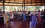 Dancers at Ladda Land Cheigmai