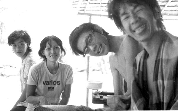 Dim's friend, Dim (later Dim Geefay), Ernie and friend on Goh Gaew Island